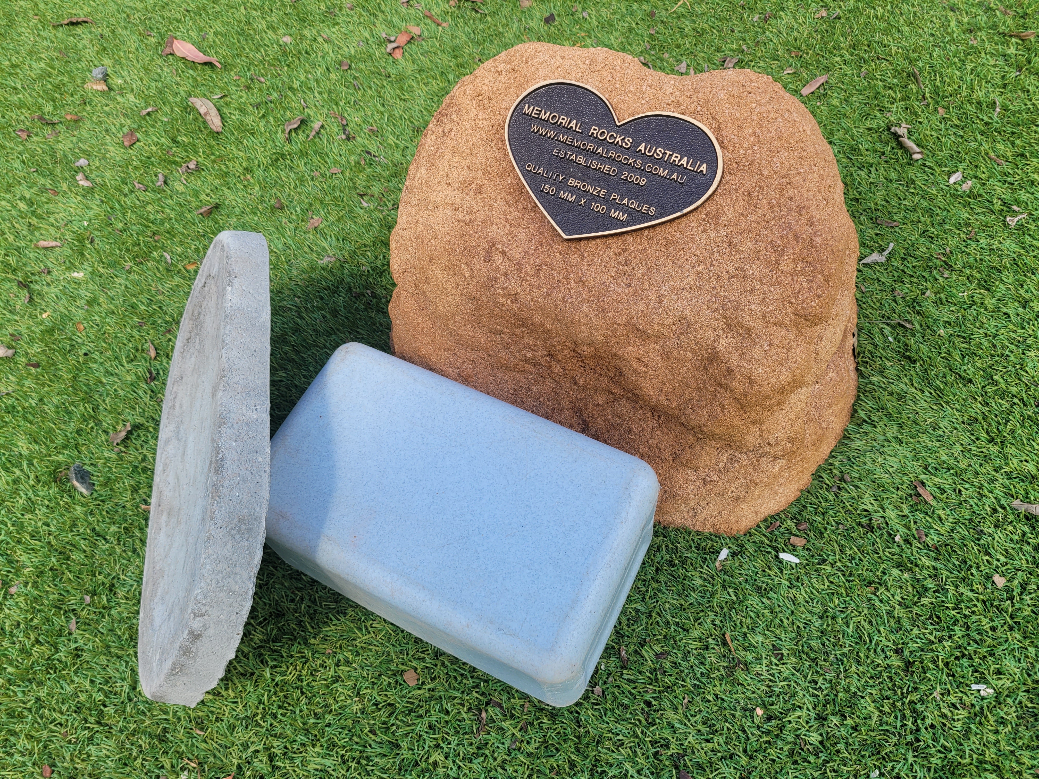 Memorial Rock Urn 1829  Medium Sandstone