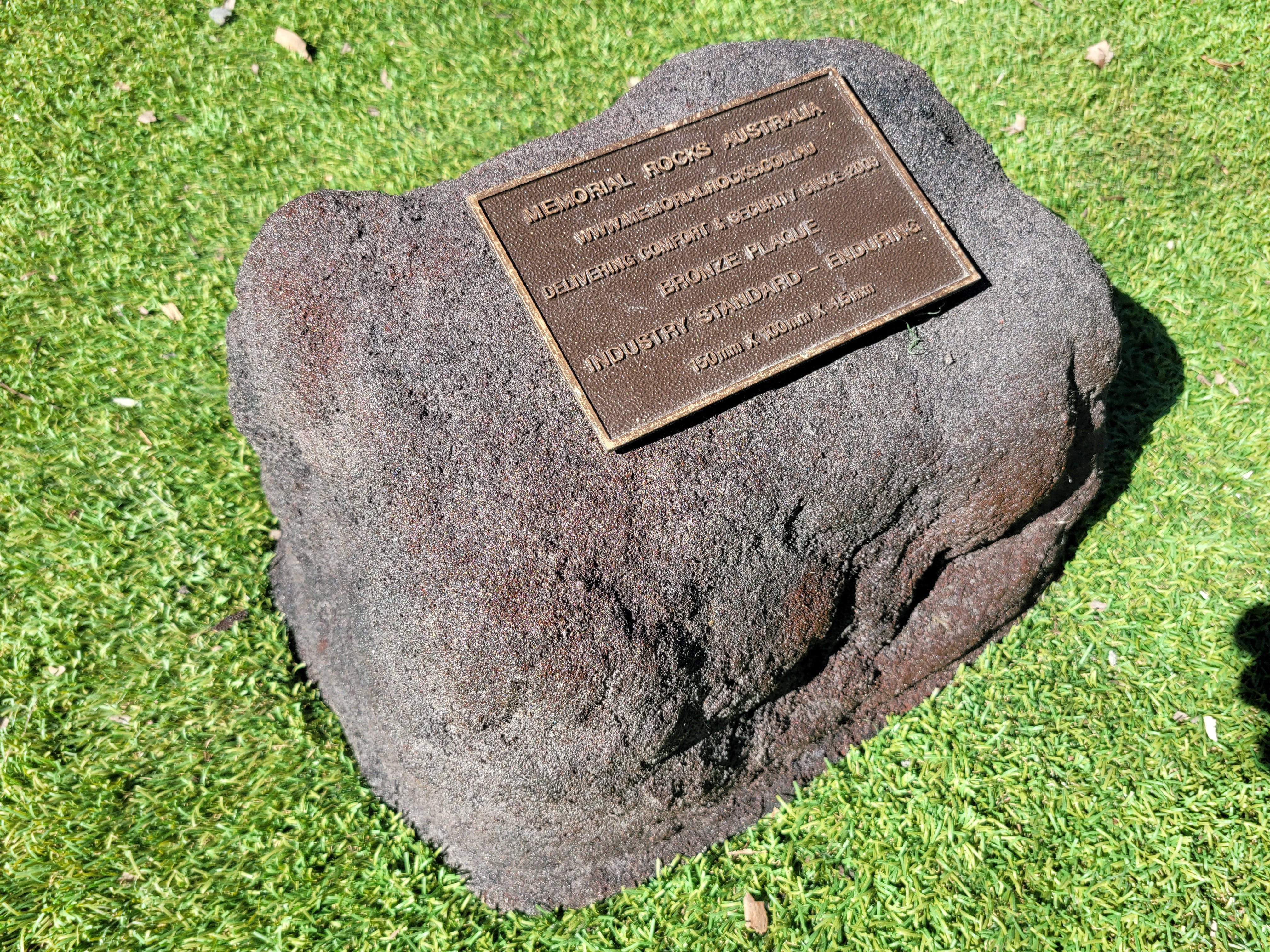 Memorial Rock Urn 1861  Medium Charcoal / Black