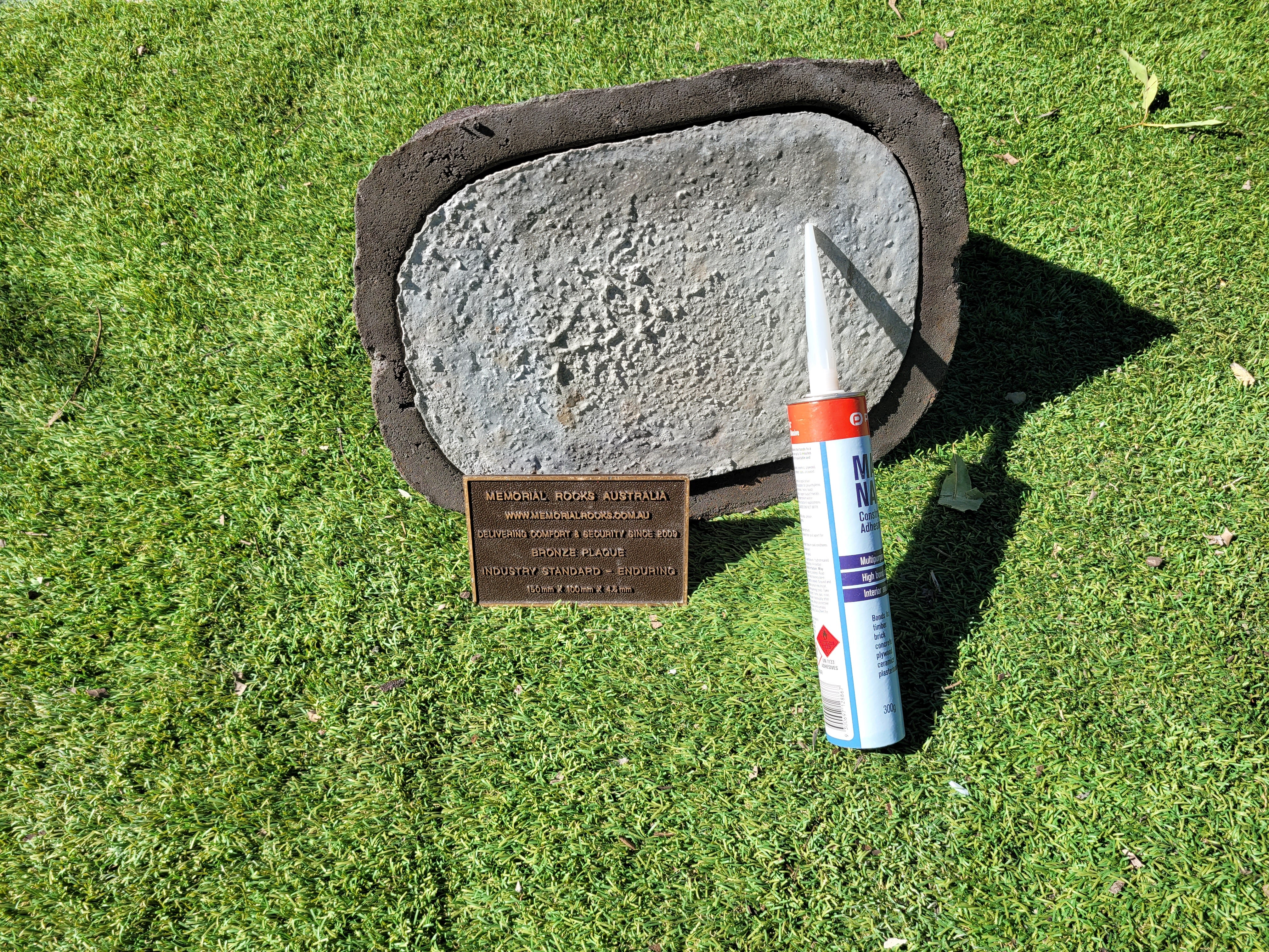 Memorial Rock Urn 1861  Medium Charcoal / Black