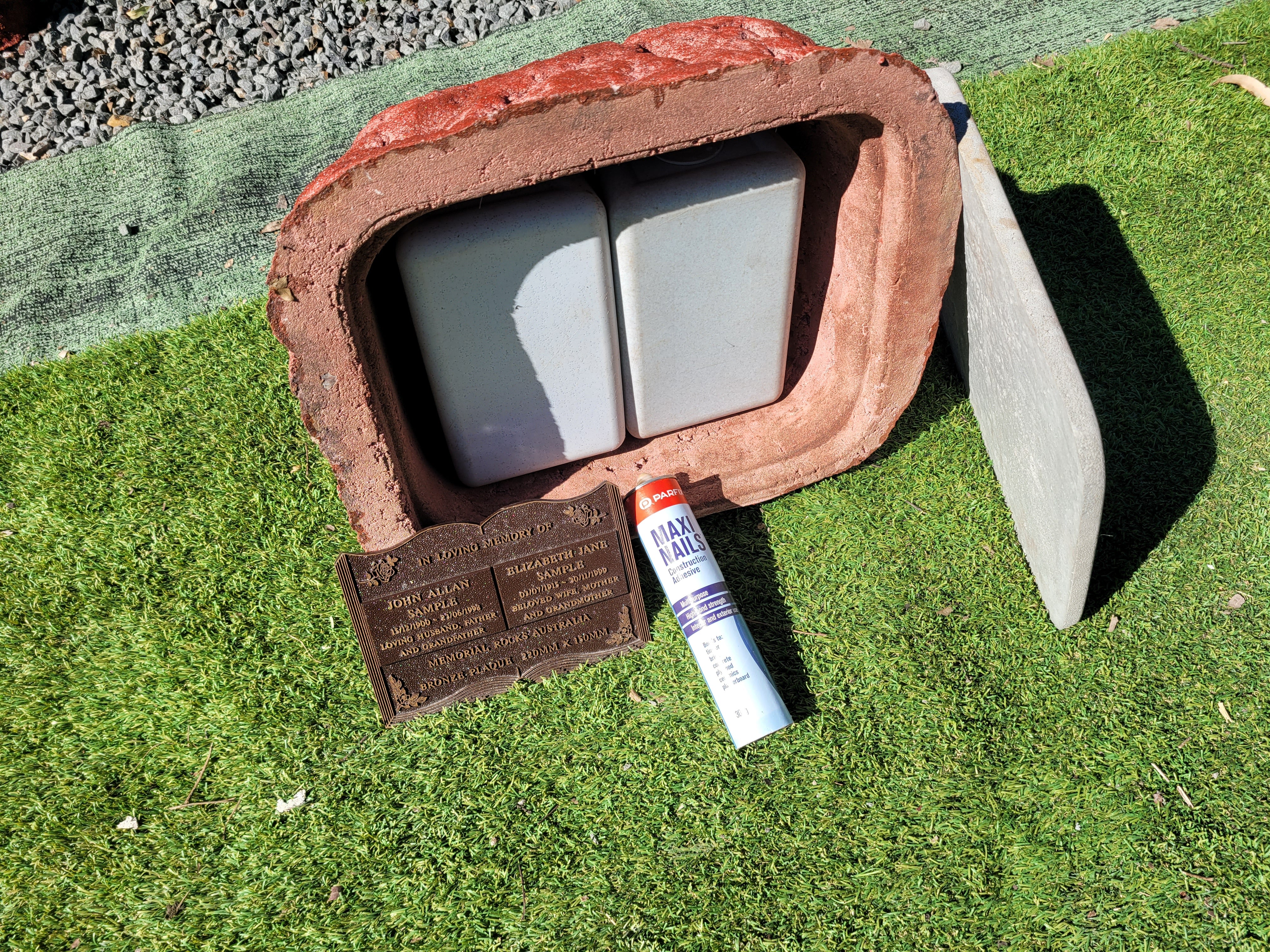 Memorial Rock Urn 1867 Large Double Pink / Red