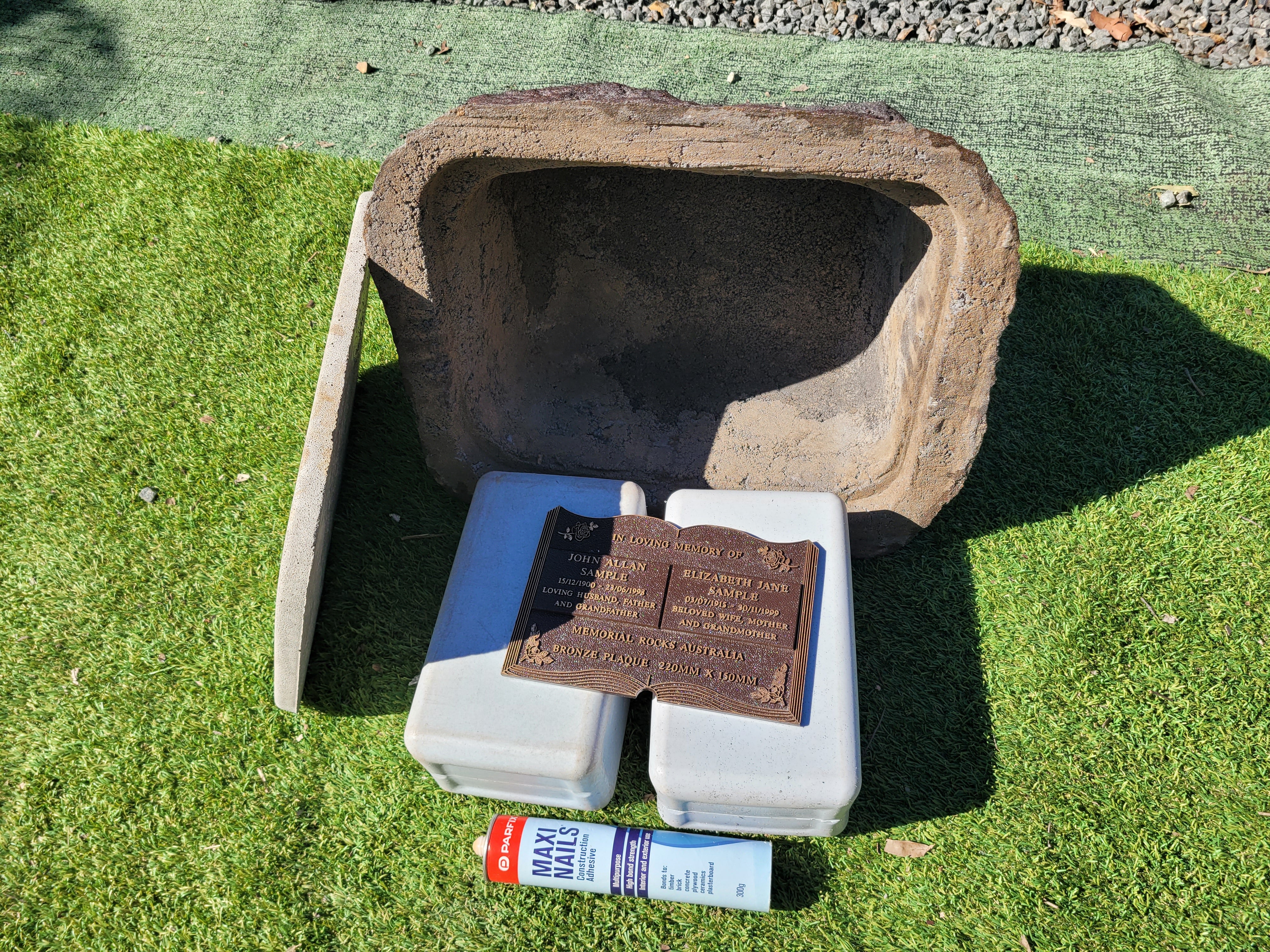 Memorial Rock Urn 1872 Large Double Charcoal/ Black