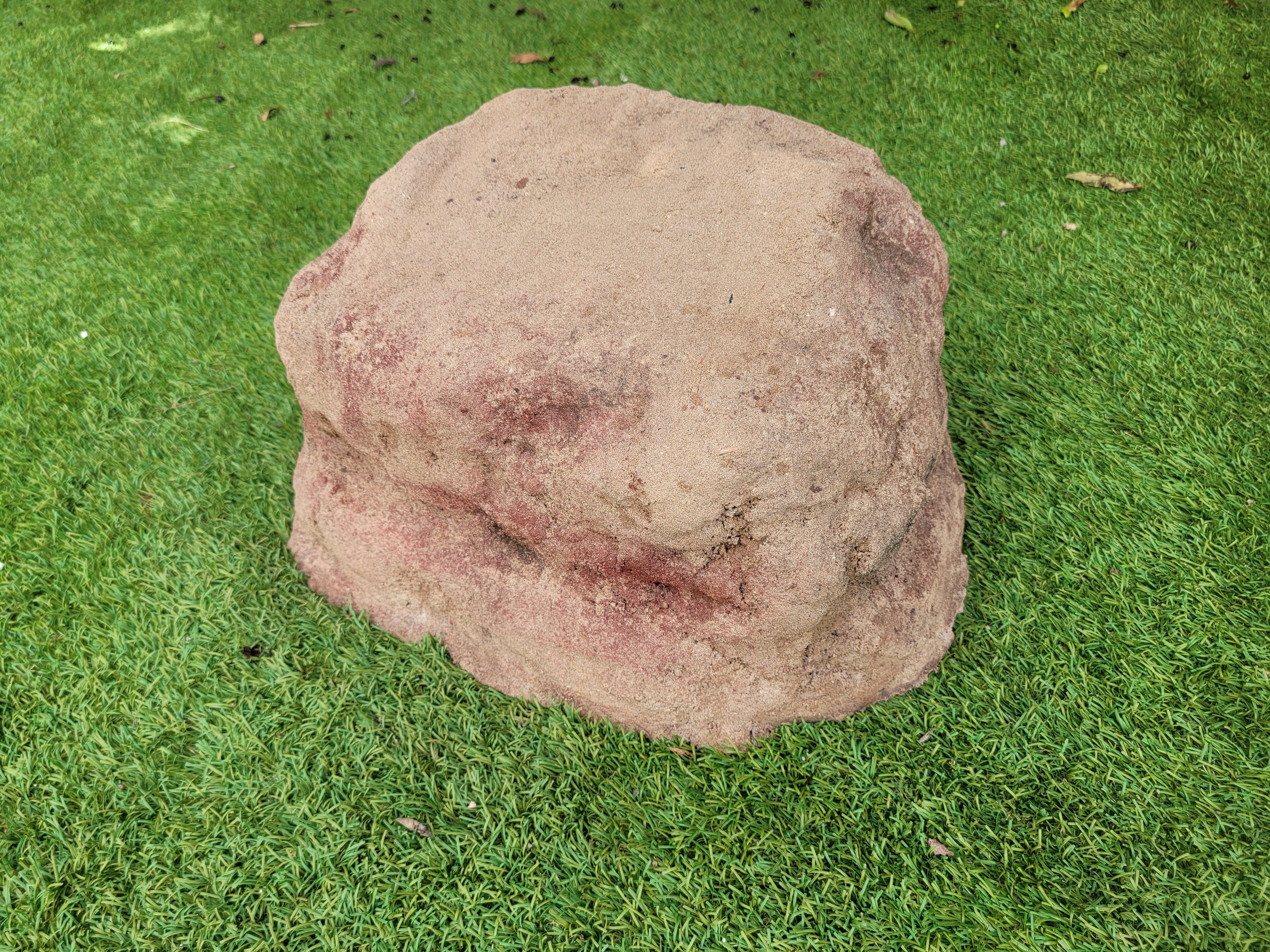 Memorial Rock Urn 2053 Medium Brown