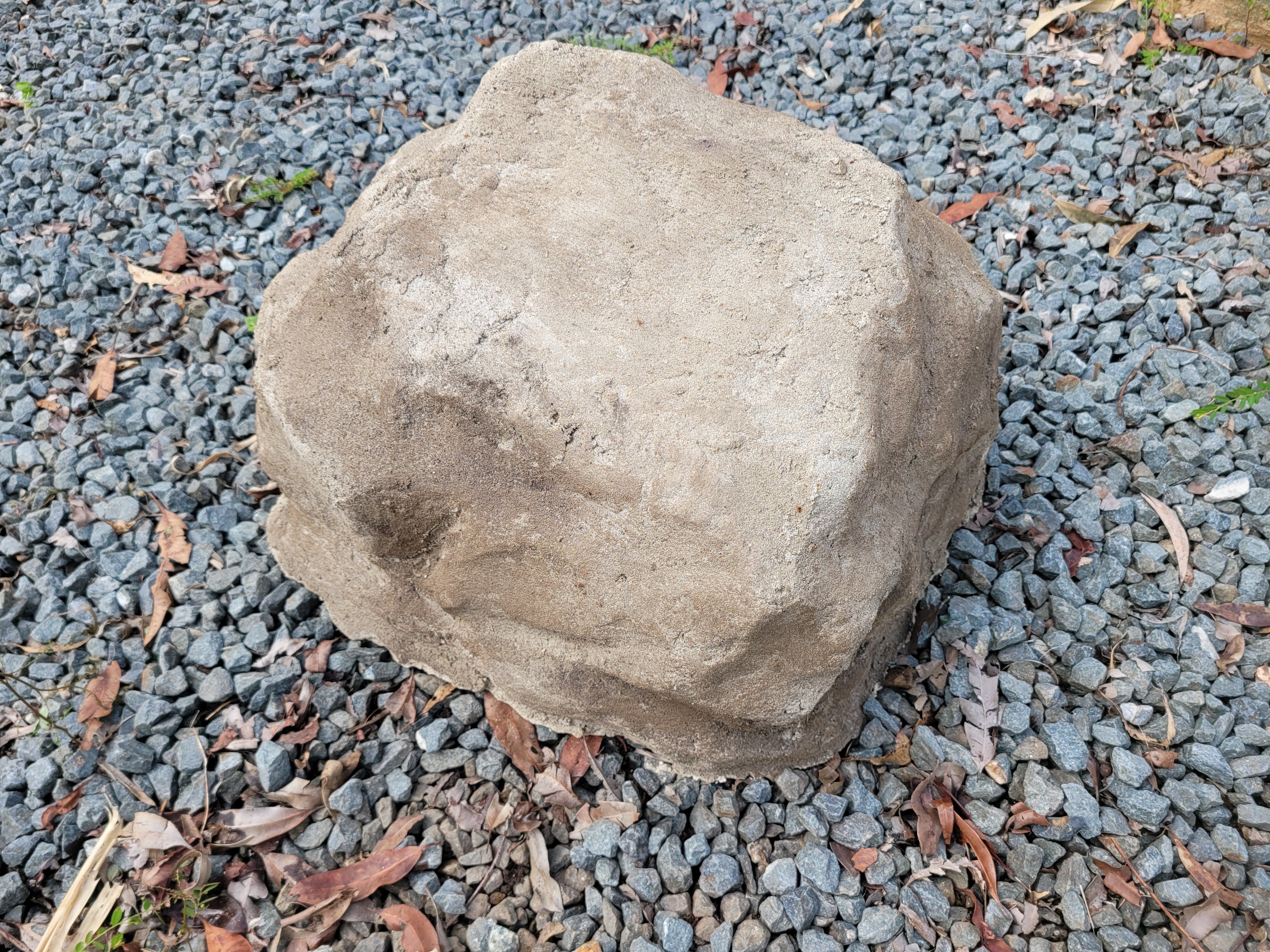 Memorial Rock Urn 2061 Large Double Natural Riversand