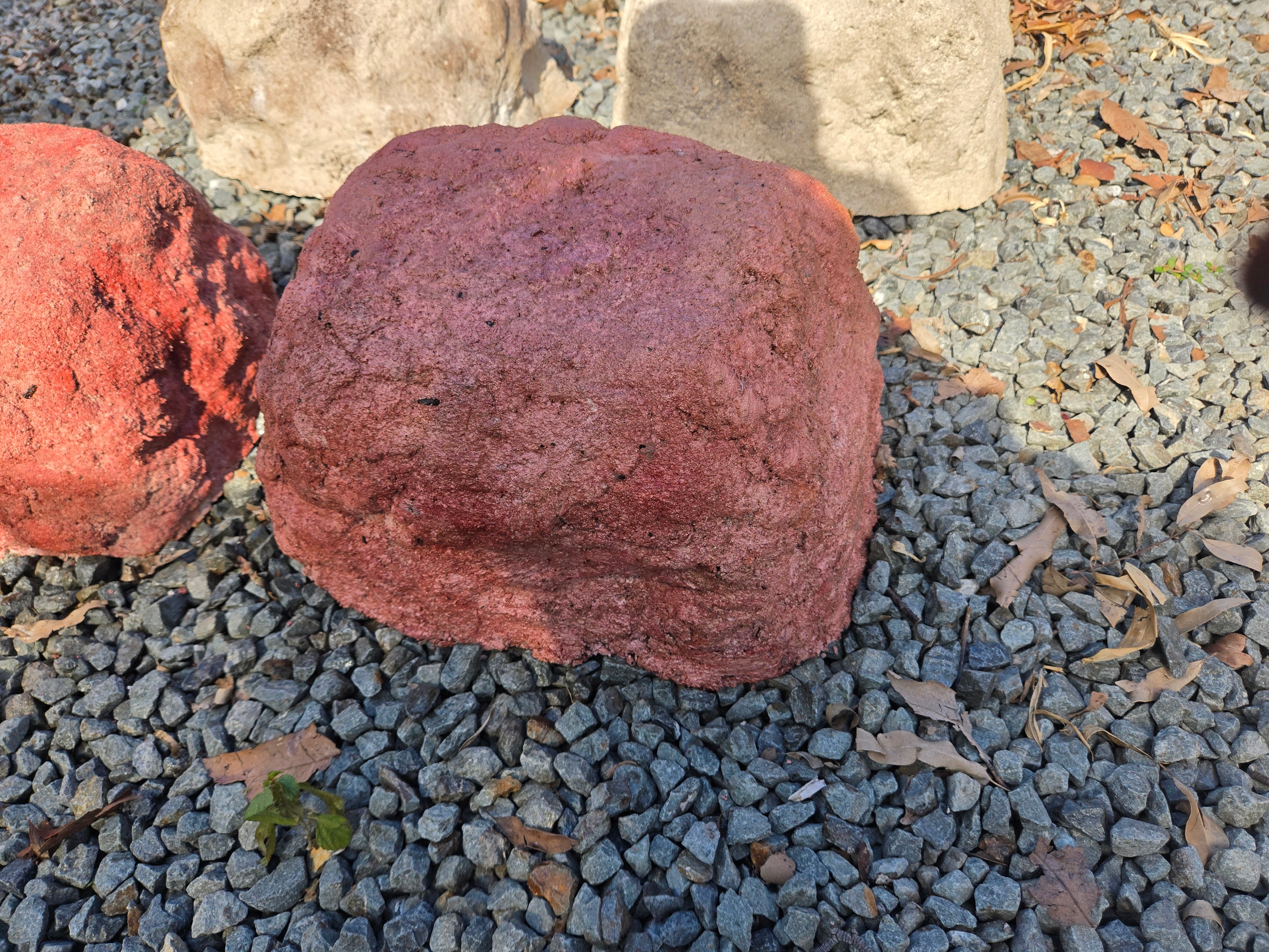 Memorial Rock Urn 2127 Regular Red