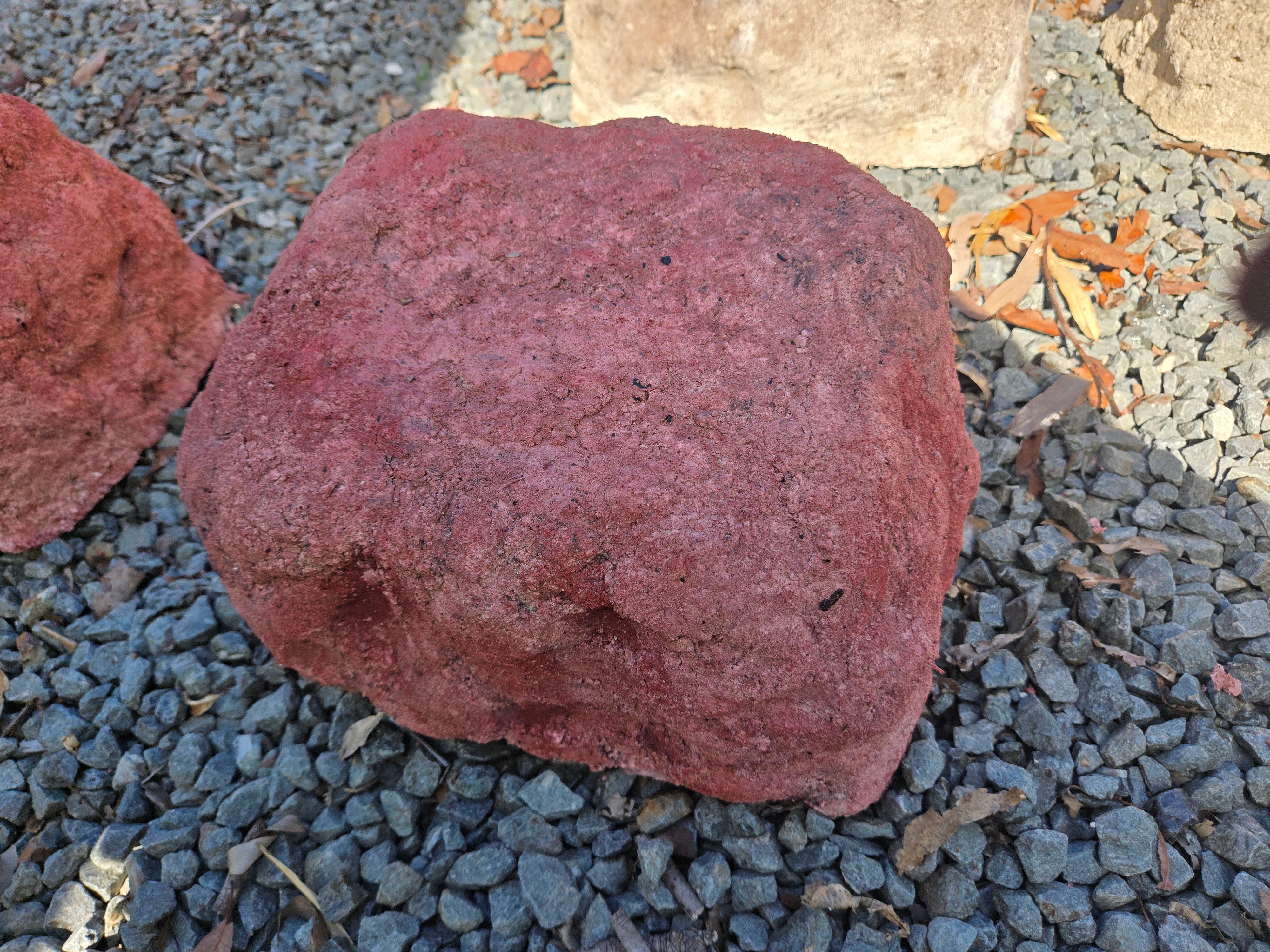 Memorial Rock Urn 2128 Regular Red
