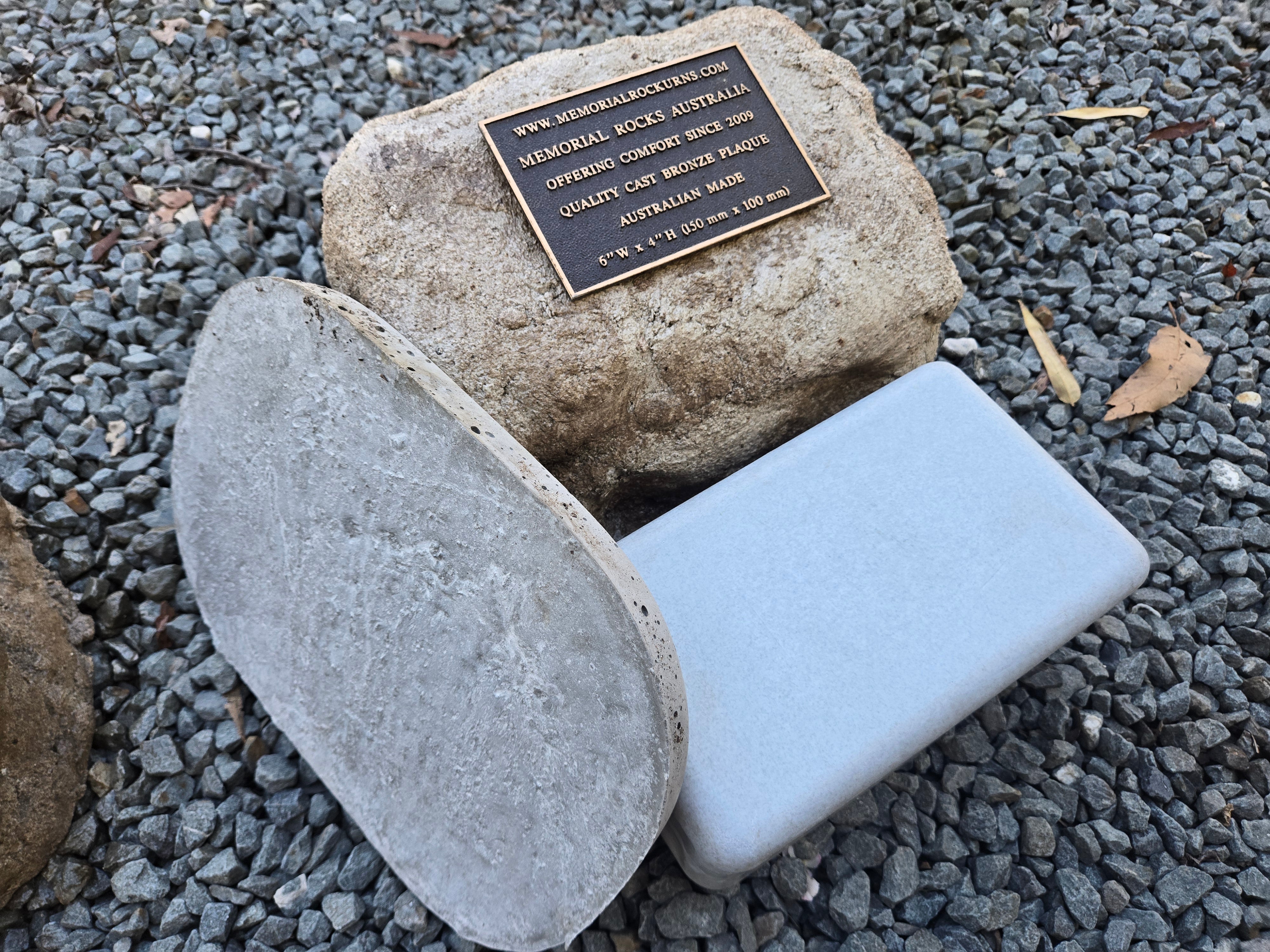 Memorial Rock Urn 2132 Medium Natural Riversand