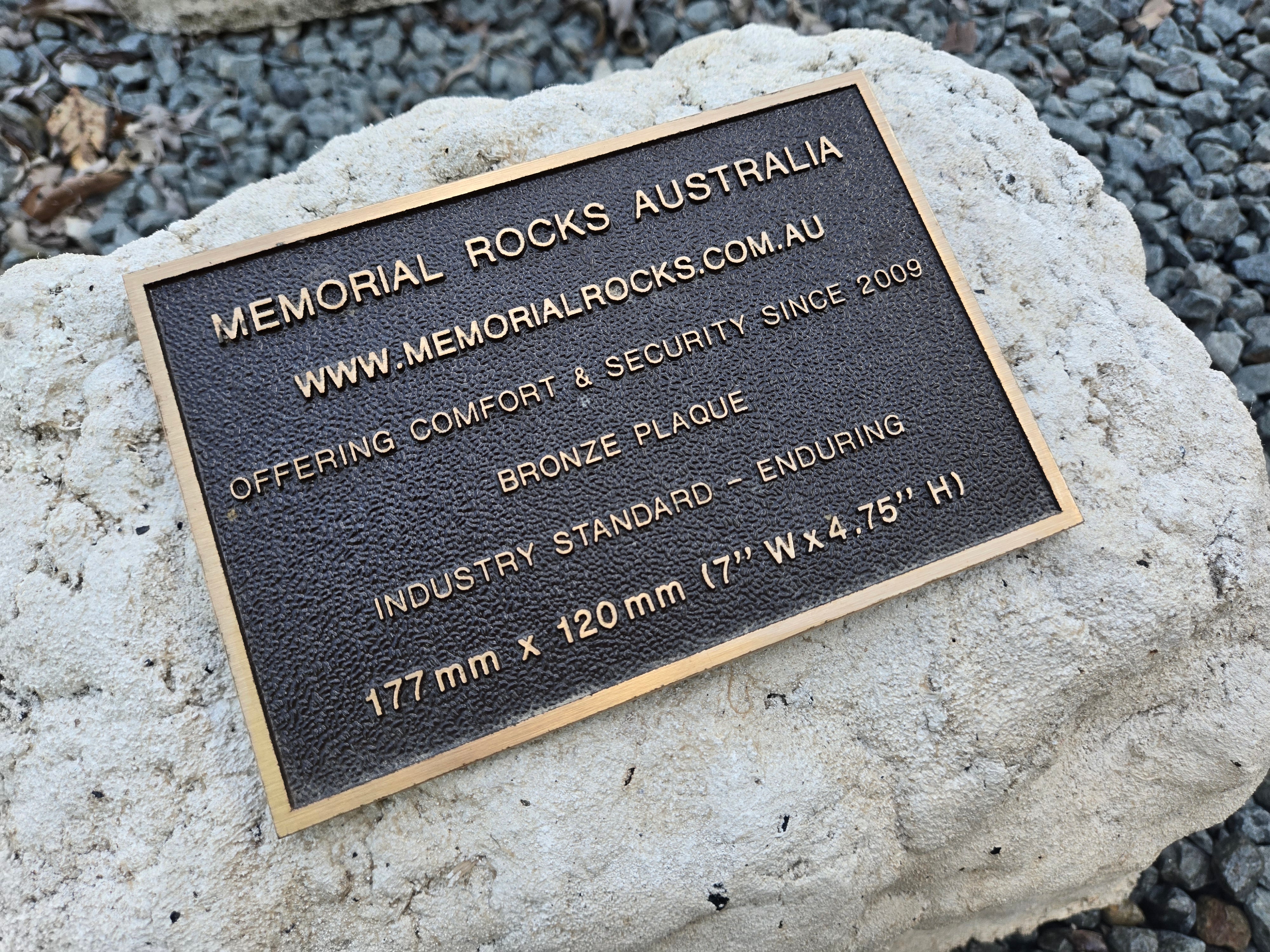 Memorial Rock Urn 2134 Large White
