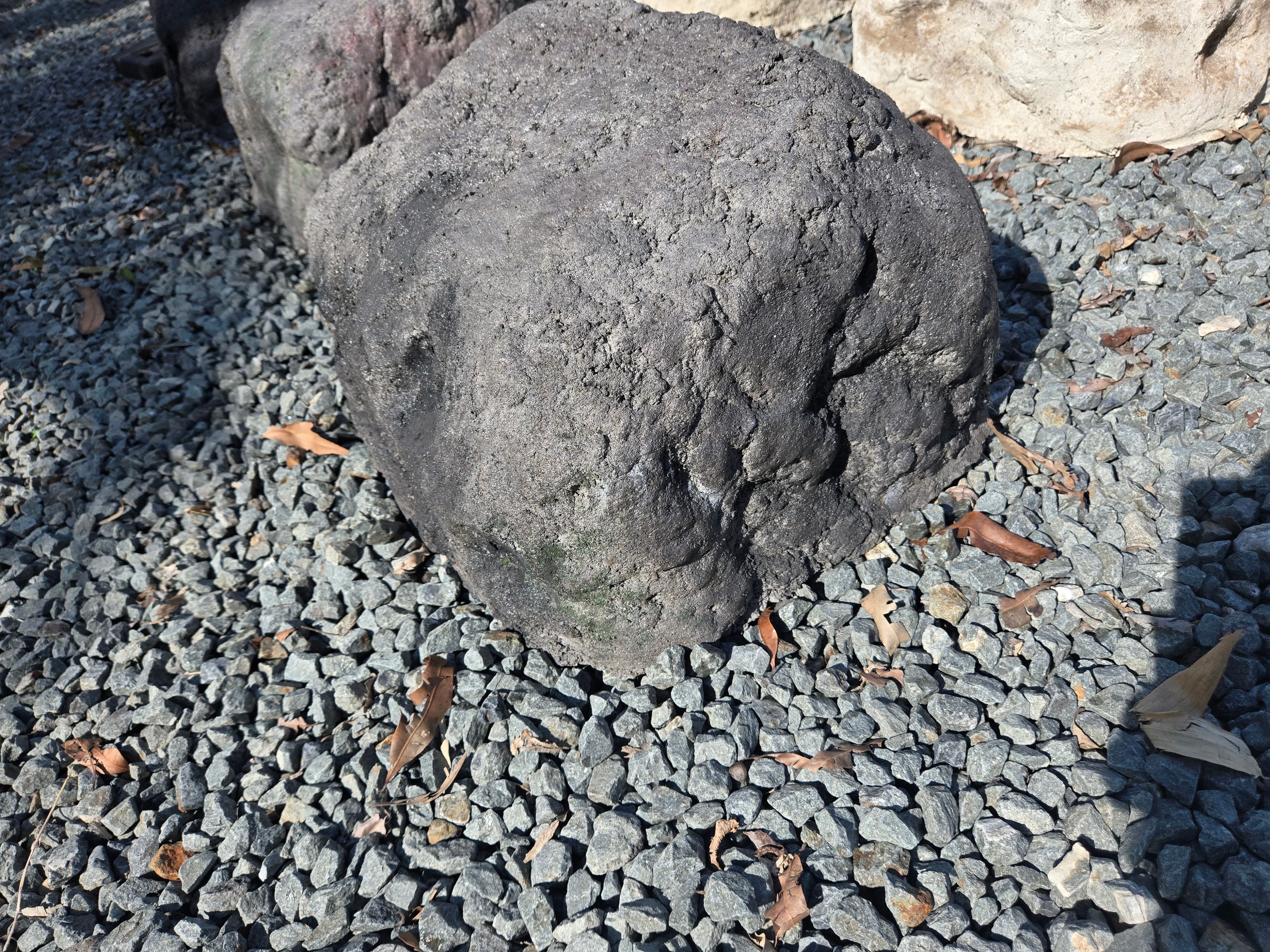 Memorial Rock Urn 2137 Large Double Black