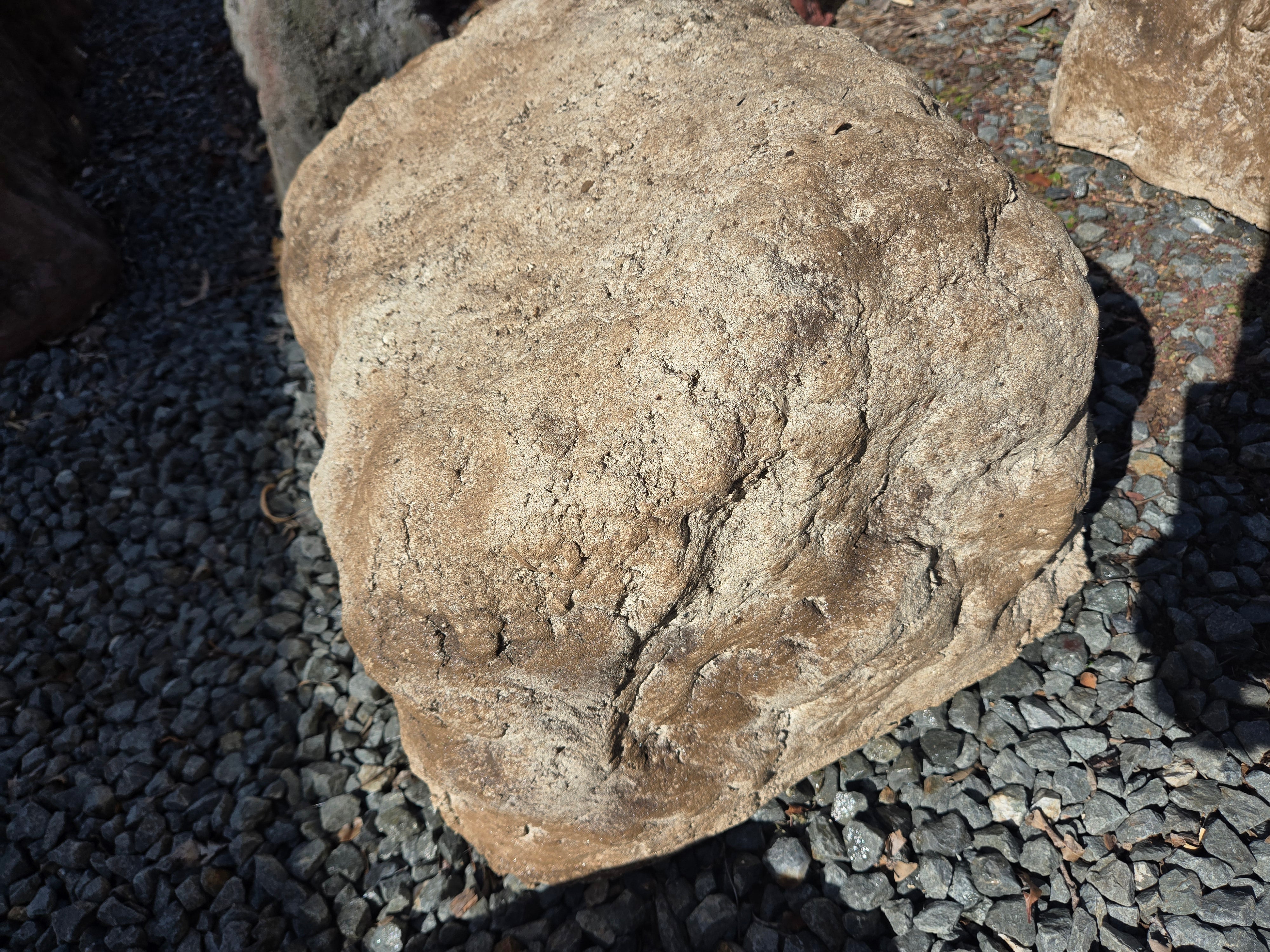Memorial Rock Urn 2140 Extra-Large  Natural Riversand