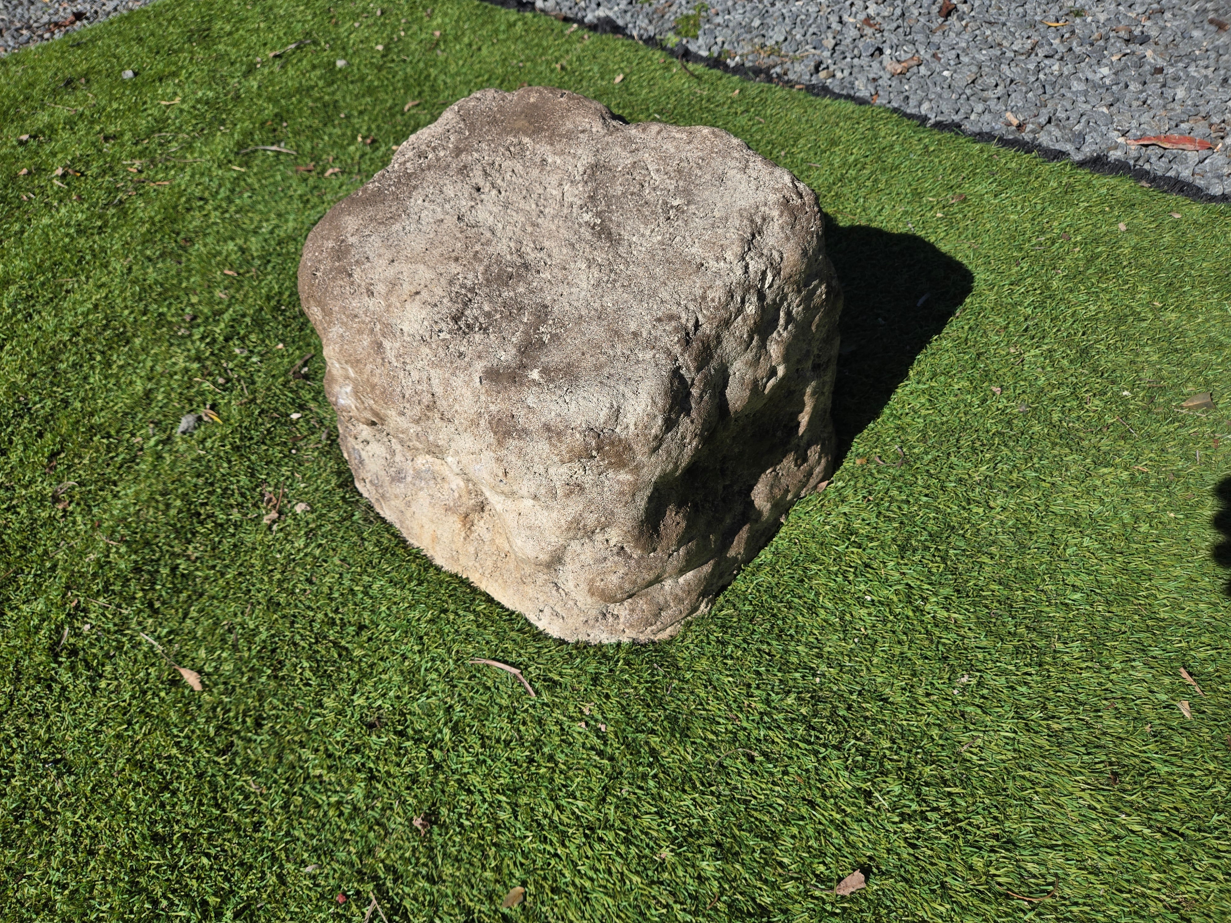 Ex-Large Single Memorial Rock Urn 2170 Novelty