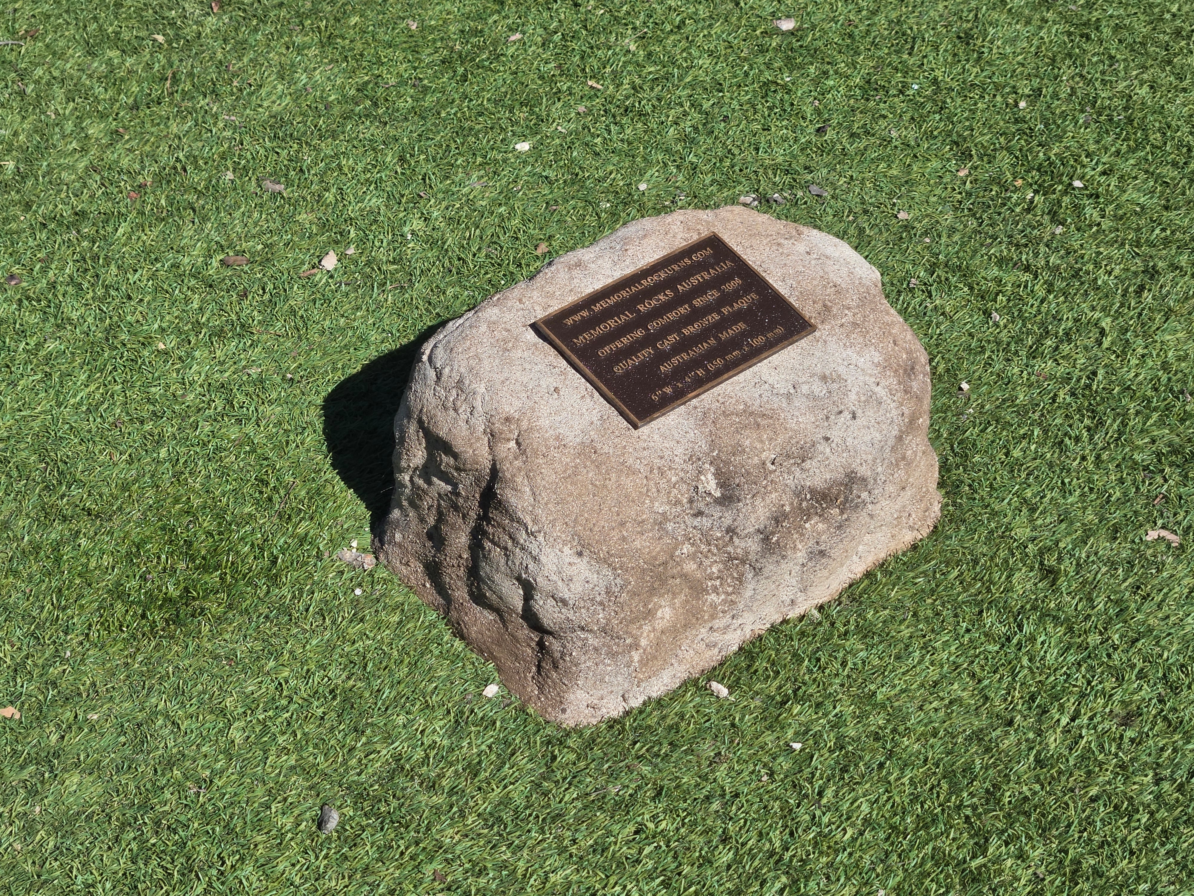 Memorial Rock Urn  2181 Regular Natural Riversand