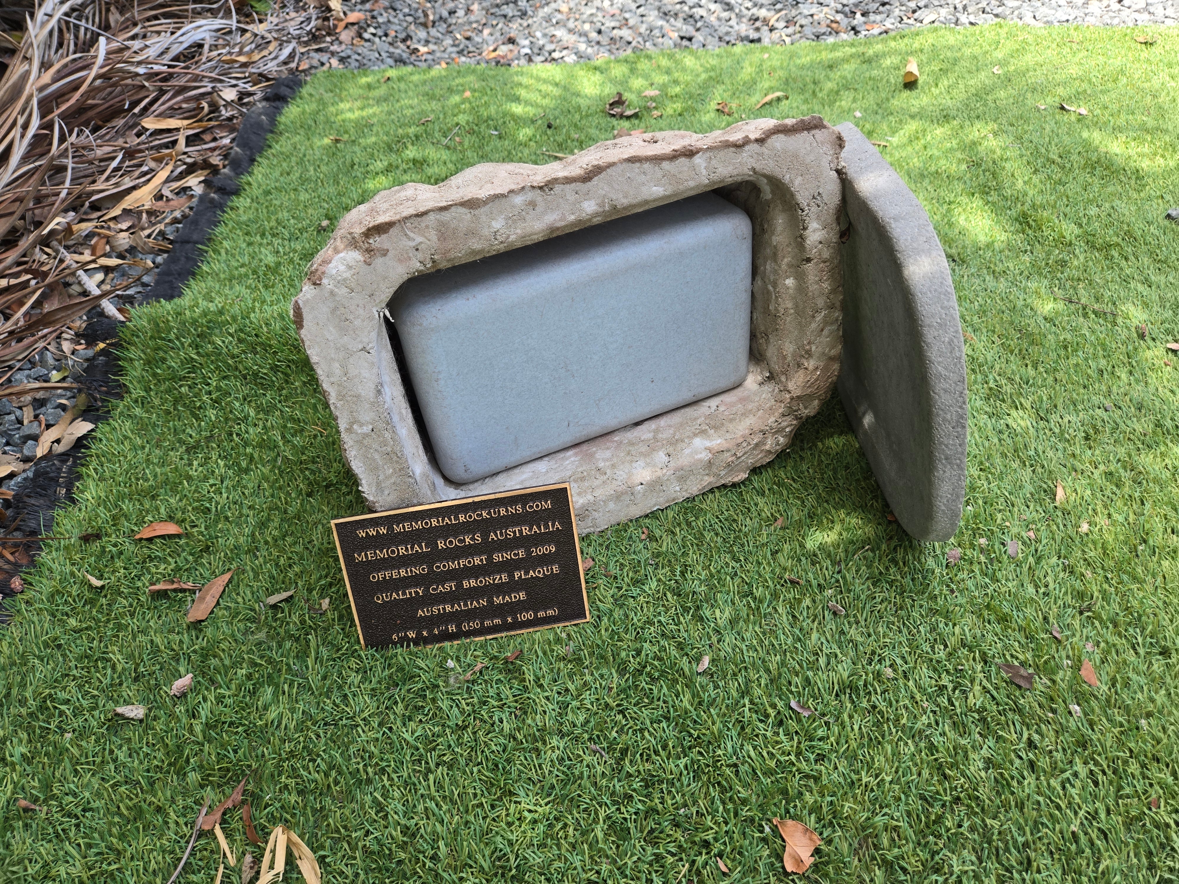 Memorial Rock Urn  2225 Regular White