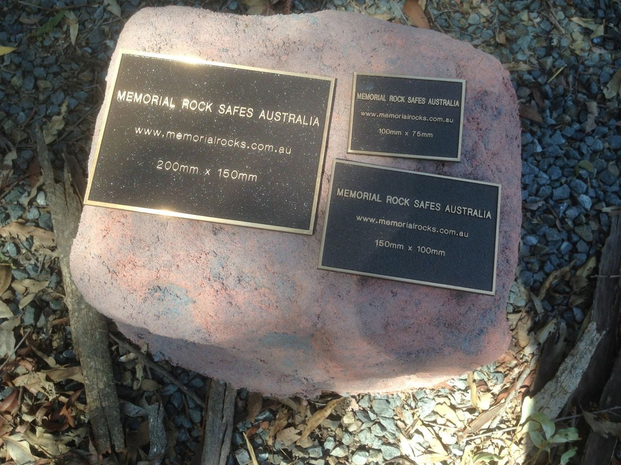 Quality Bronze Plaque Size 200mm x 150mm or 220mm x 150mm